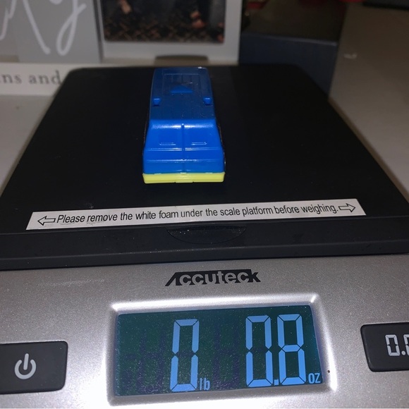 Hot Wheels 2020 Mattel Burger King T-Rex Dinosaur Blue Van Meal Toy Plastic - Picture 4 of 5